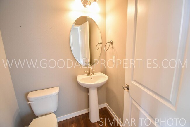 Foto del edificio - 3 Bedroom 3 Bath Ranch Located in Johnston...