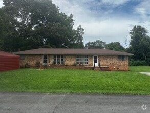 Building Photo - 223-225 Lynn Ln