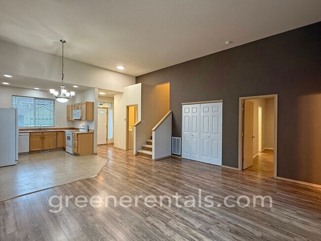 Foto del edificio - 3BR/2.5BA Townhome in Established Olympia Neighborhood