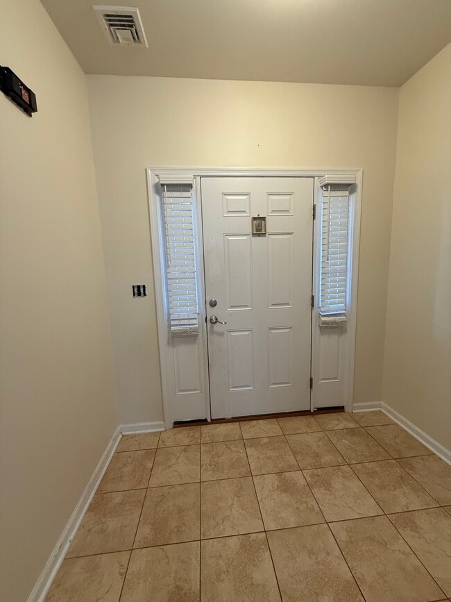 Building Photo - 1504 Crest Park Ct