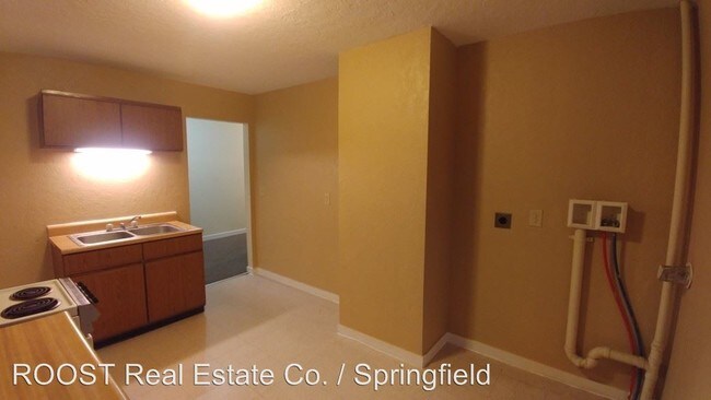 Building Photo - 2 br, 1 bath House - 714 Olive St