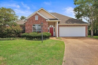 Building Photo - 108 Turnberry Cv