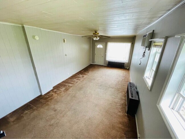 Building Photo - 234 E 6th St