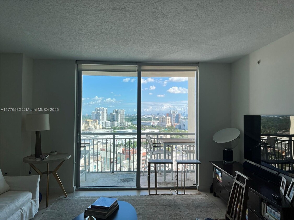 Primary Photo - 9055 SW 73rd Ct
