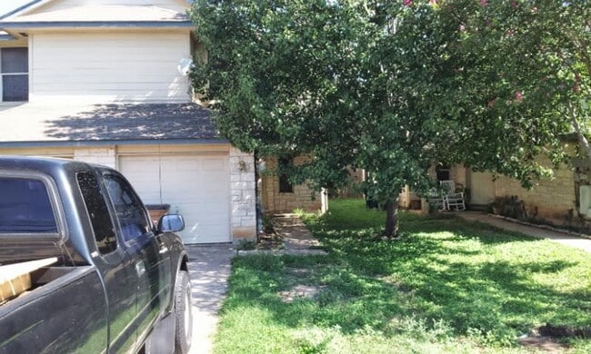 Photo - 2400 Riddle Rd Unit B Townhome