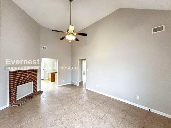 Building Photo - 7036 Foxhall Dr