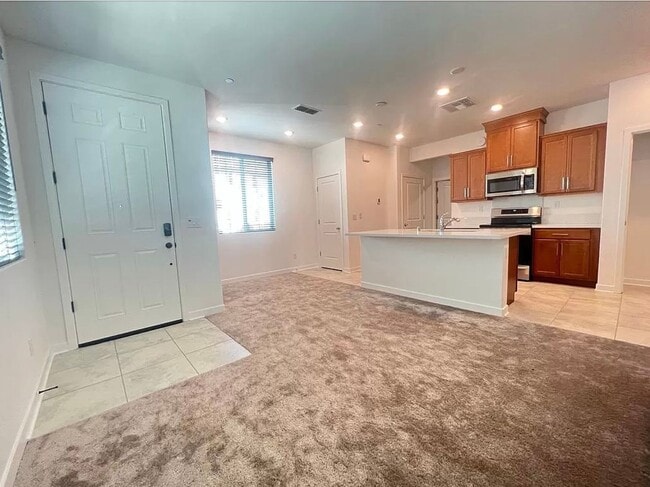 Photo - 5301 E Commerce Way House