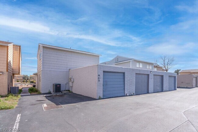 Foto del edificio - 5198 Greene Ln