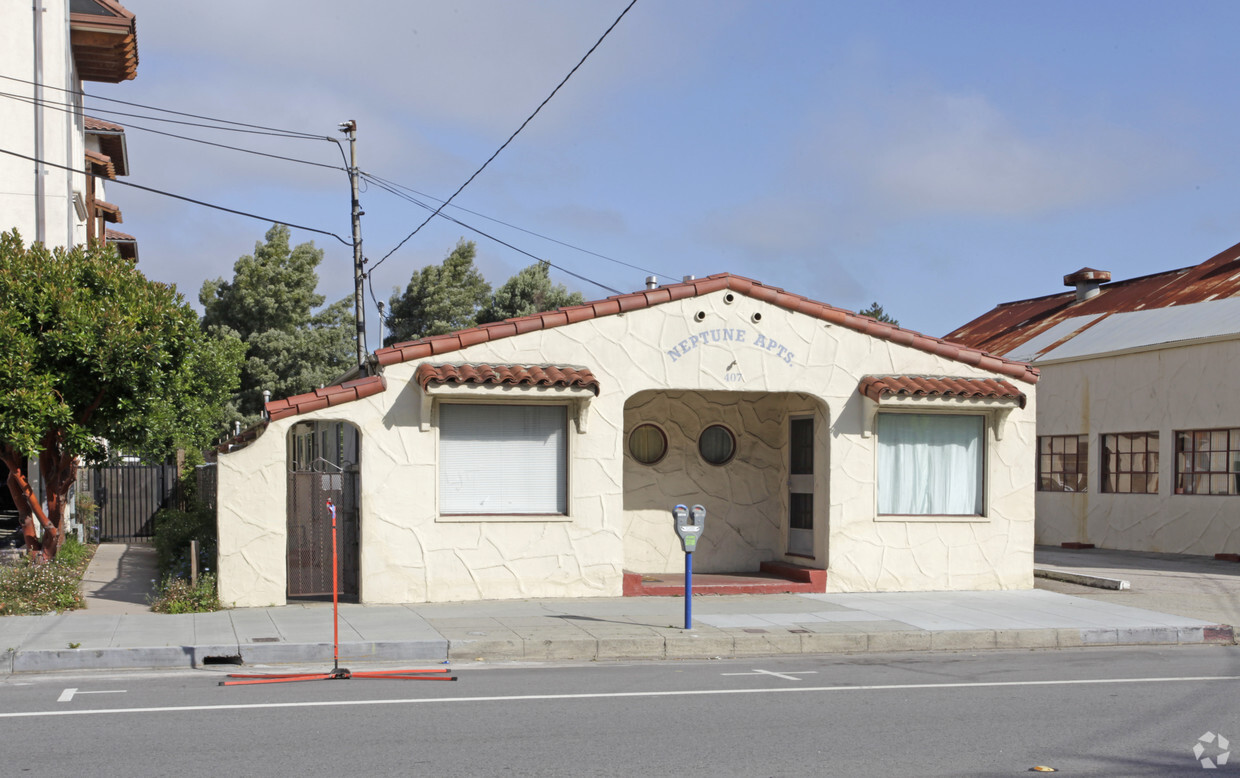 Primary Photo - Neptune Apartments