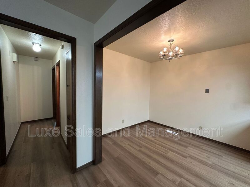 Primary Photo - 8320 NW 7th St