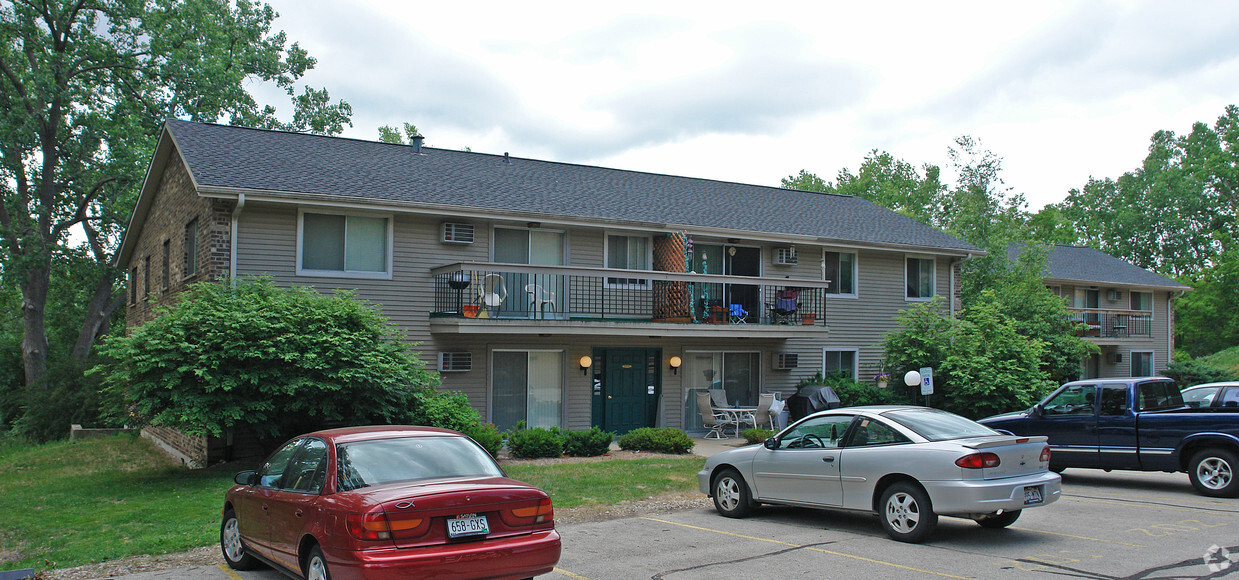 Primary Photo - West Bend Terrace