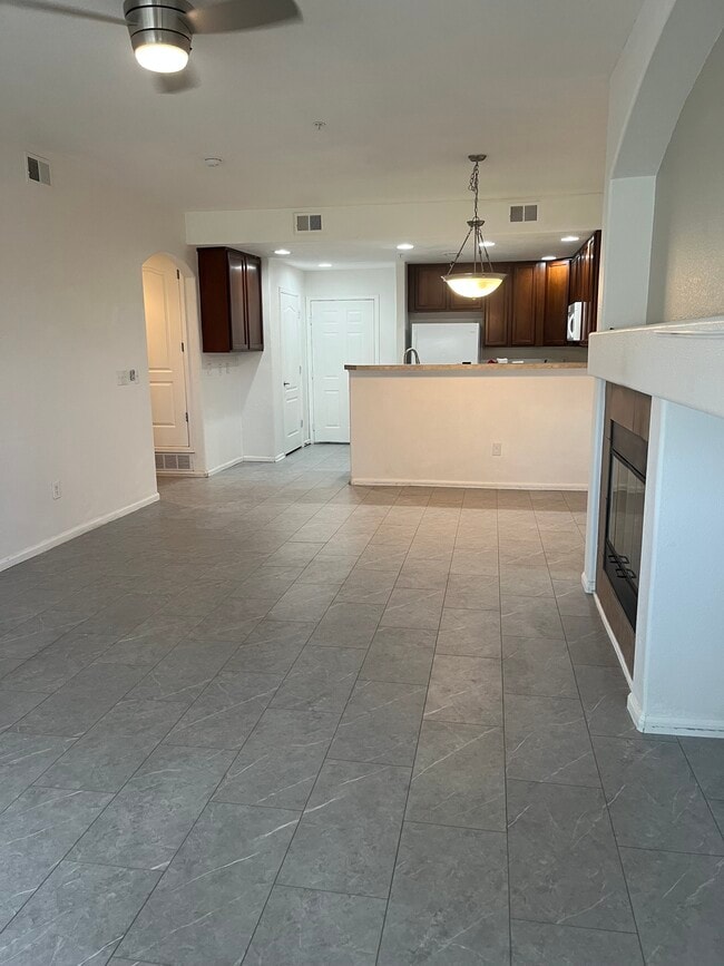 Building Photo - 5002 Northern Lights Dr