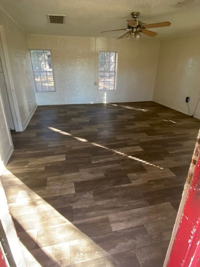 Photo - Efficiency house - quiet location!