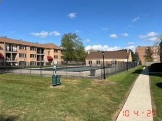Building Photo - 1750 Fayette Walk