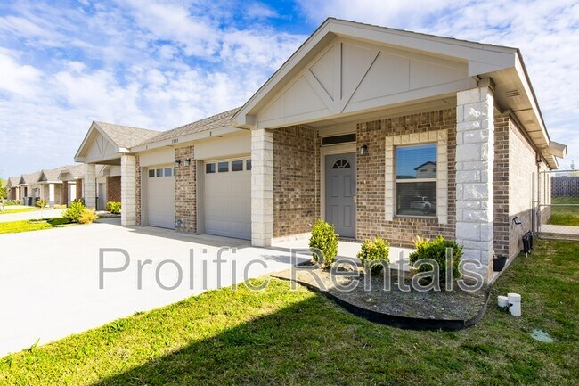 Foto del edificio - 3505 Abraham Dr