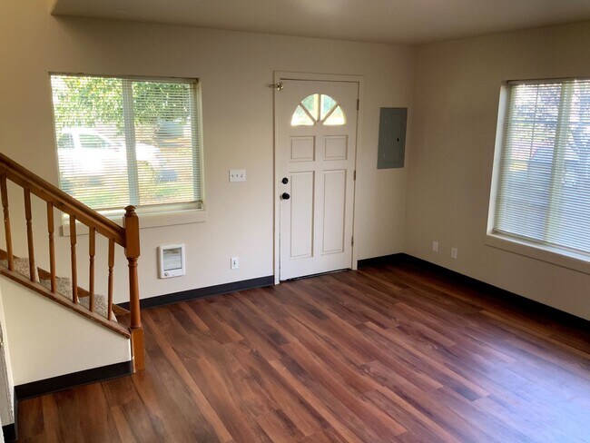 Foto del edificio - 2 Bedroom in Bethel-Danebo Area