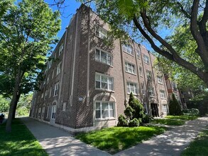 Building Photo - 6507 N Hamilton Ave