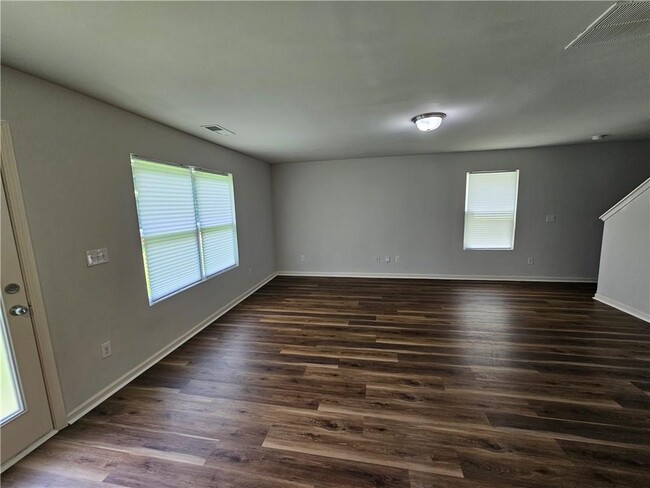 Building Photo - 316 Freeman Cir
