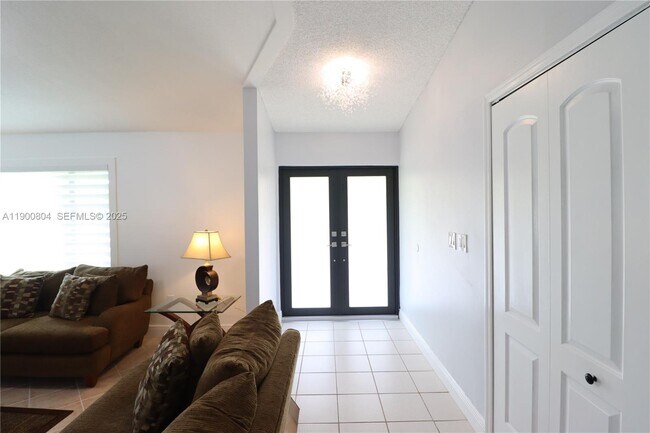 Foto del edificio - 10615 SW 129th Ct