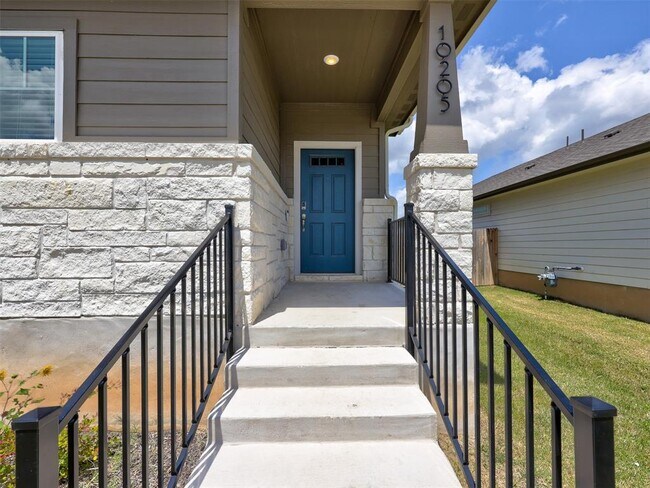 Building Photo - 10205 Mager Ln