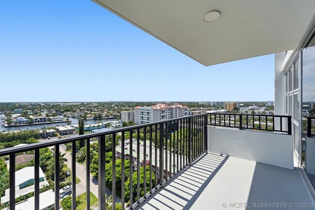 Foto del edificio - 531 N Ocean Blvd
