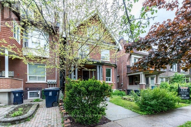 Photo du bâtiment - 201 Madison Ave