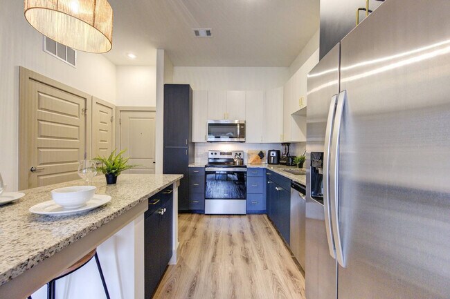 Foto del edificio - 18210 Park Row Blvd