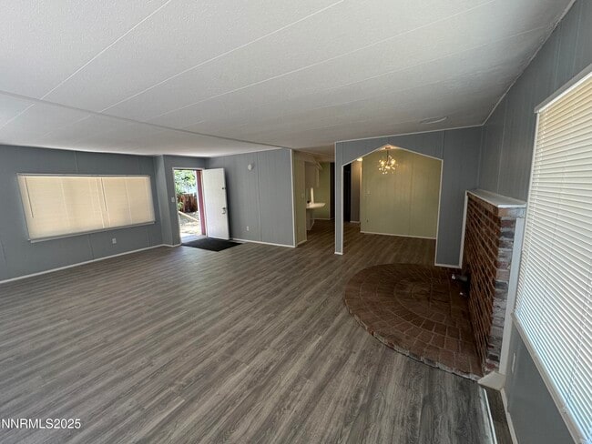 Building Photo - 155 Molly Cir