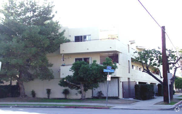 Foto del edificio - 2422 E. 11th St.