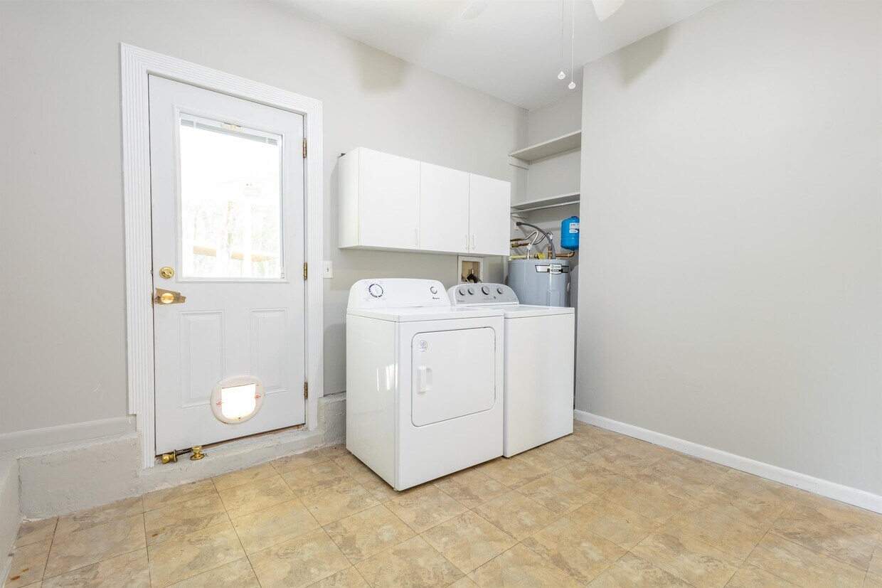 Foto principal - 848 Meadow Ln