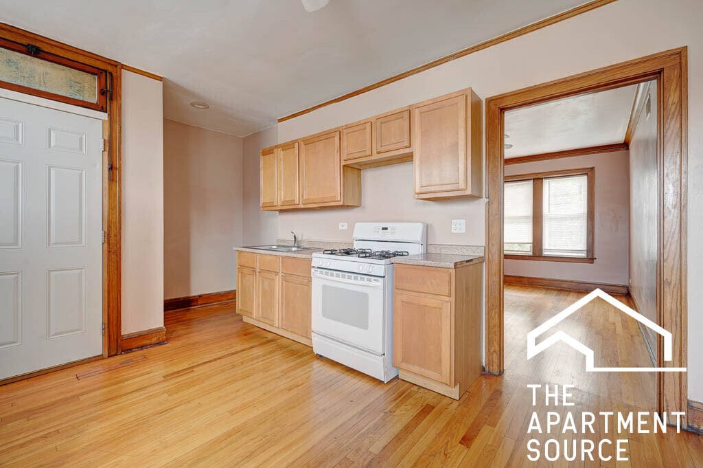 Foto principal - 2618 N Kildare Ave