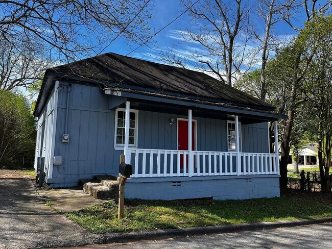 Foto del edificio - 328 N 13th St