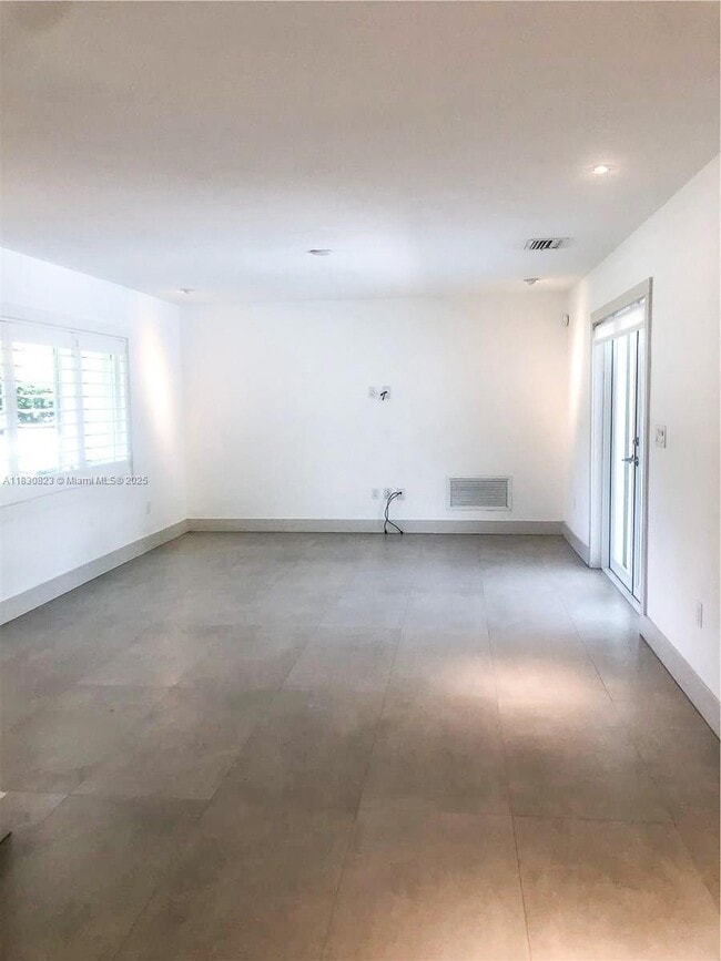 Foto del edificio - 8425 SW 107th St
