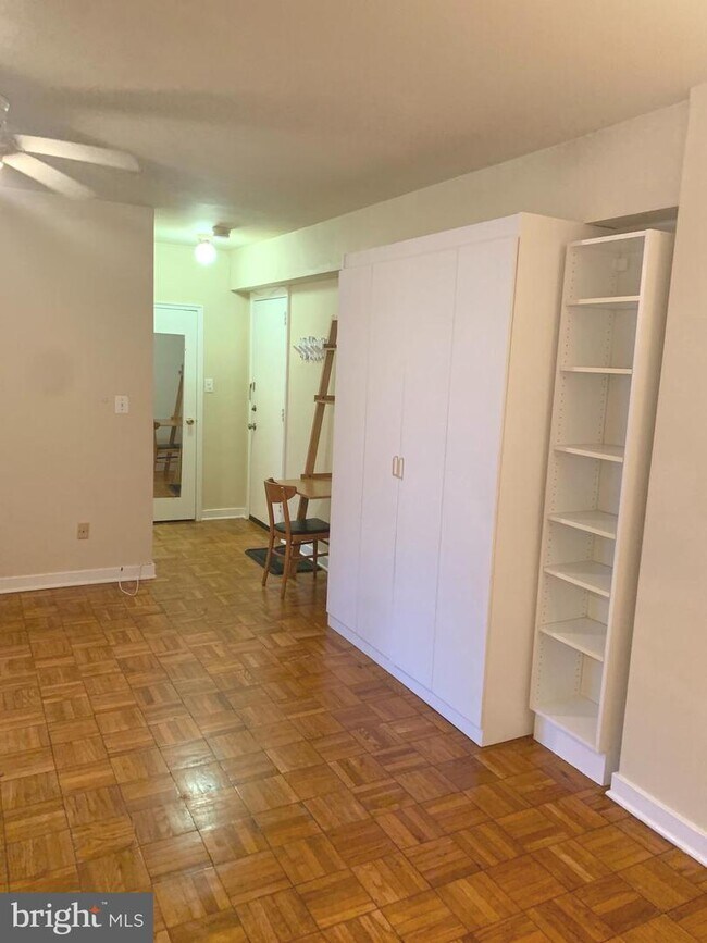 Foto del edificio - 2130 N St NW