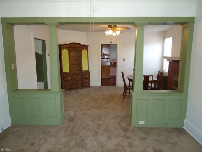 Building Photo - 367 Coltart Ave