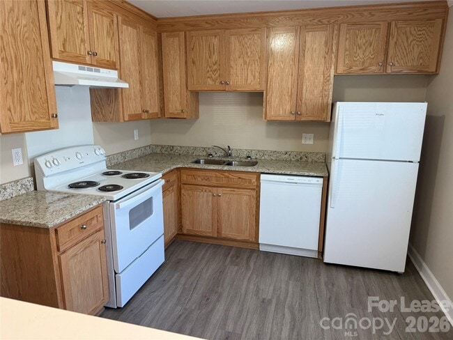 Building Photo - 799 Cherry St