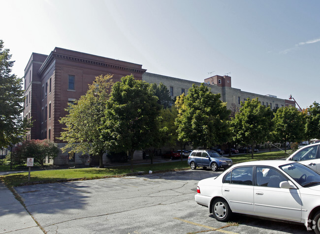 Building Photo - St Nicholas Apartments