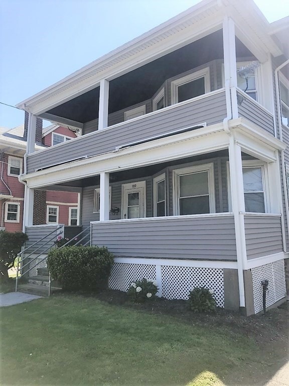169 Paradise Rd Unit 2, Swampscott, MA 01907 Room for Rent in