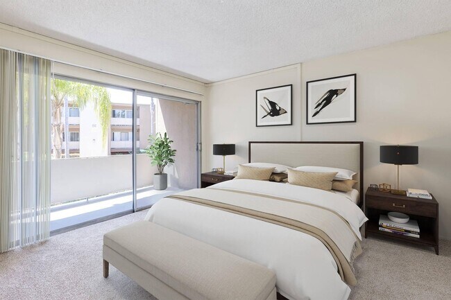 Foto del interior - Dorchester STOP IN FOR MOVE IN BONUS!