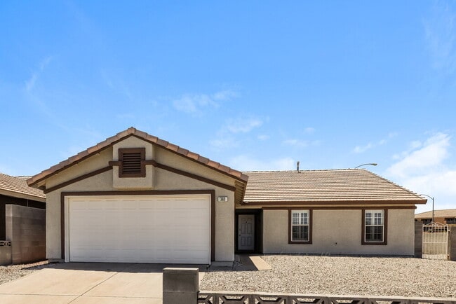Building Photo - 360 Dooley Dr