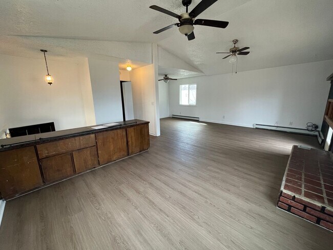 Foto del edificio - Newly Updated Duplex in Northwest Fort Collins