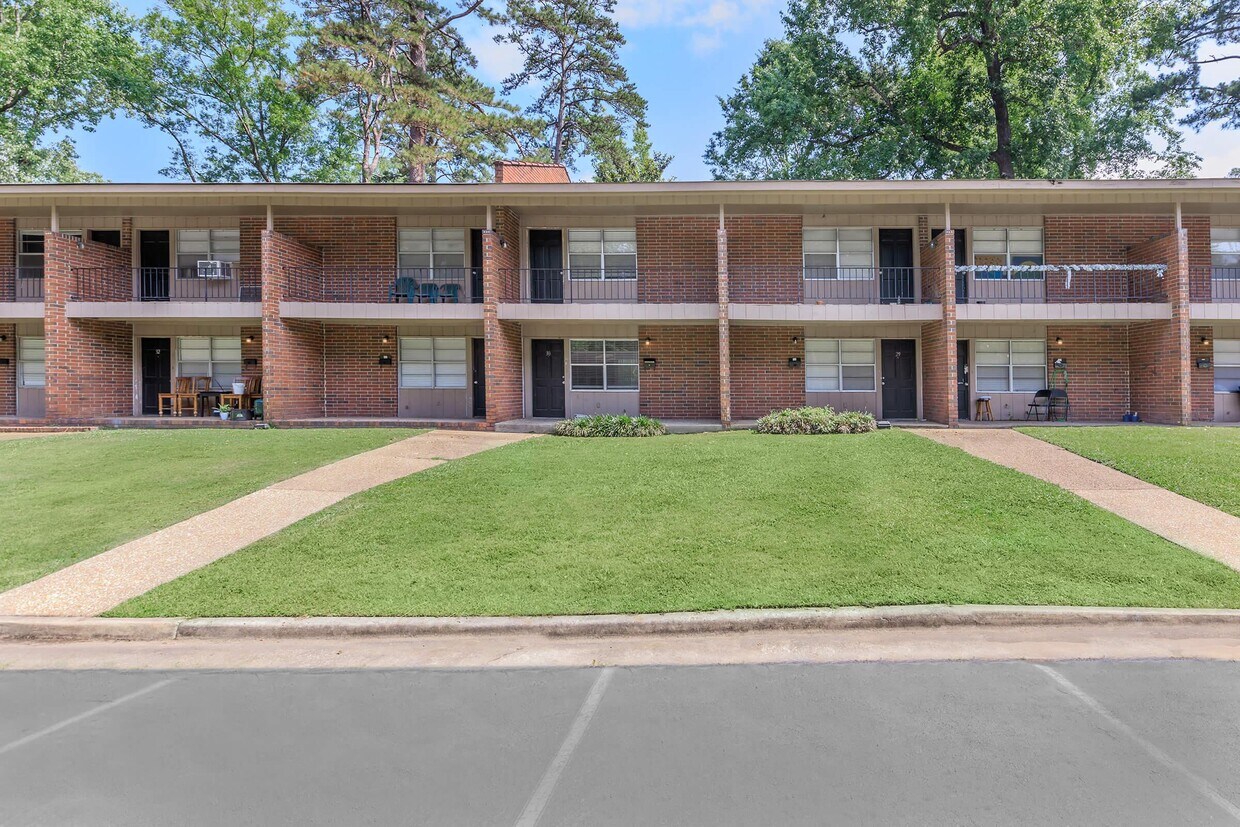 Riverwalk Townhomes 2550 Wedgefield Ct Columbus, GA 31903