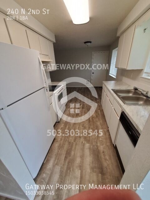 Foto del edificio - 240 N 2nd St
