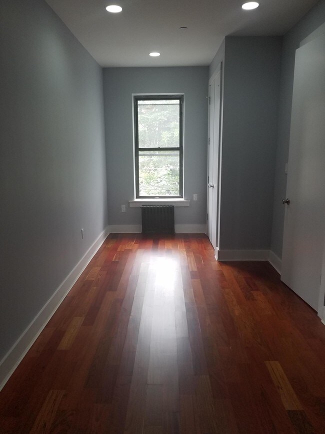 Building Photo - 558 New Jersey Ave
