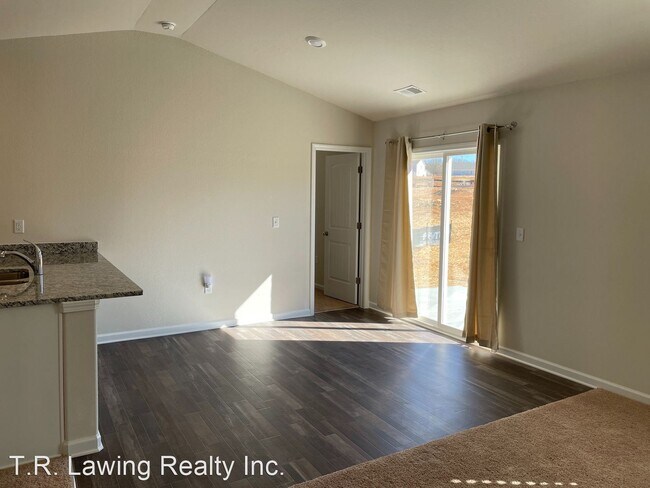 Building Photo - 3 br, 2 bath House - 180 Rosedale Street