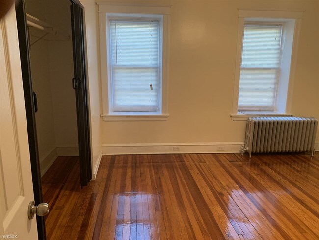 Building Photo - 3 br, 1.5 bath House - 42 S Brighton Ave