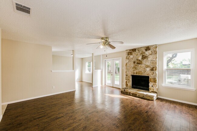Building Photo - Welcome Home!