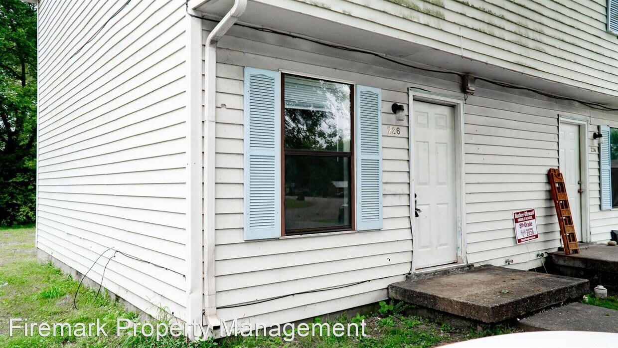 2 br, 1.5 bath House 226 Greenleaf Circle House Rental in Gallatin