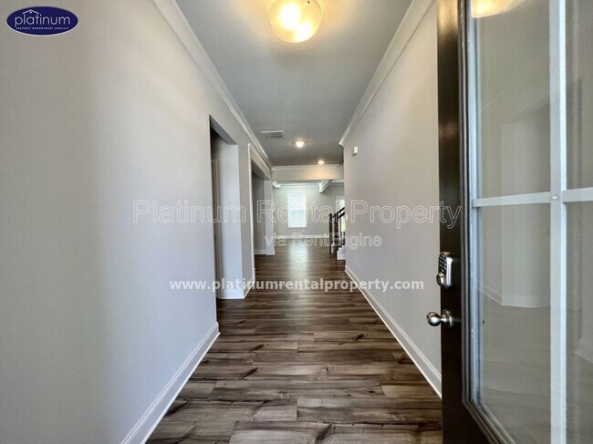 Foto del edificio - 1743 Dover Creek Ln
