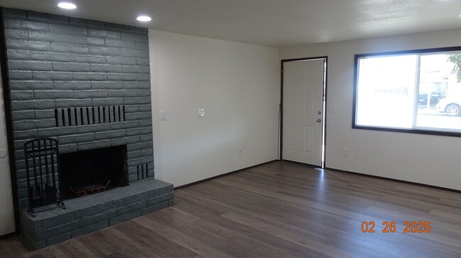 Foto del edificio - Newly Remodeled 3 Bedroom Ranch Style Home